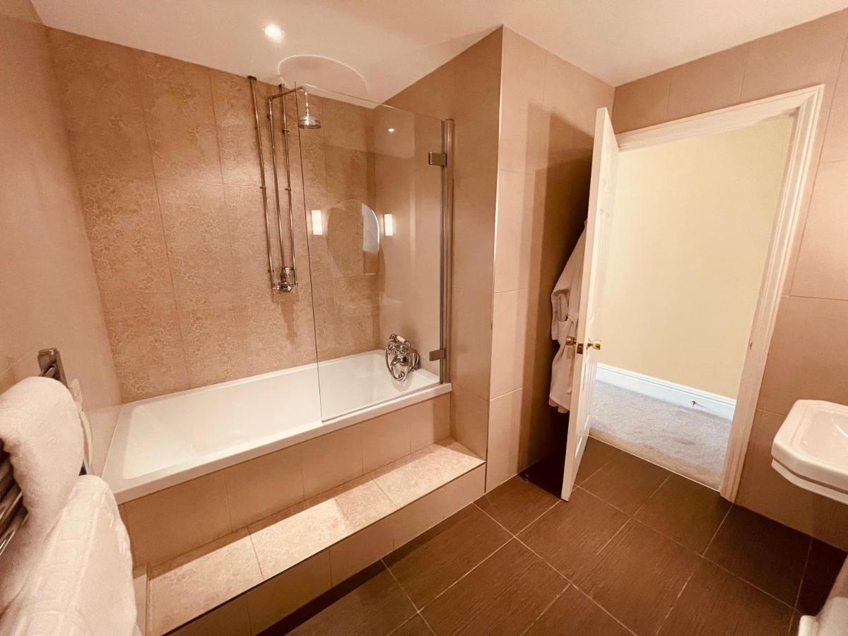 Nuthurst Grange Country House Hotel & Restaurant ソリフル エクステリア 写真