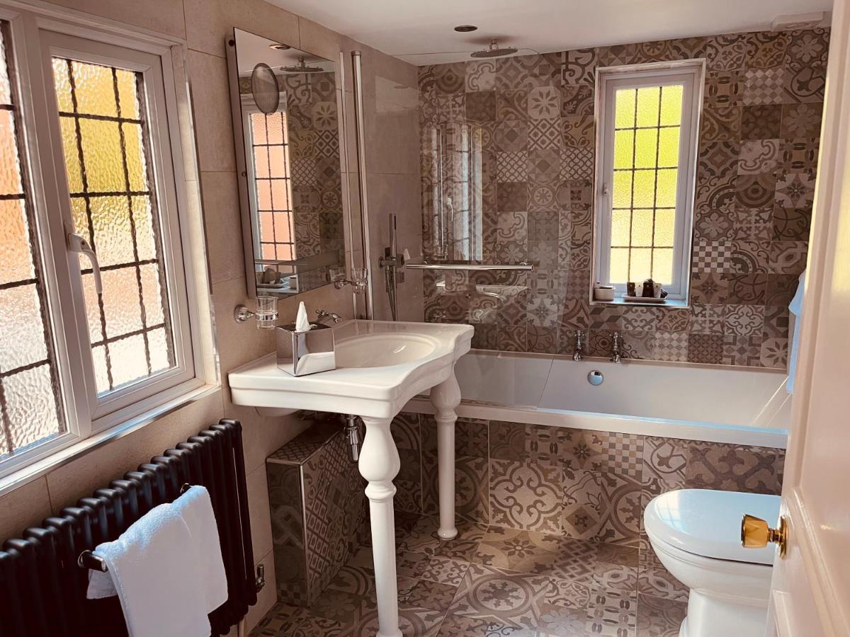Nuthurst Grange Country House Hotel & Restaurant ソリフル エクステリア 写真