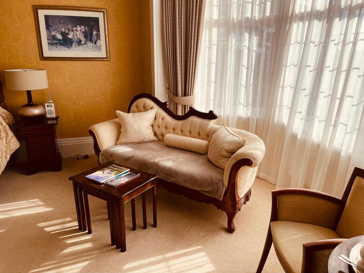 Nuthurst Grange Country House Hotel & Restaurant ソリフル エクステリア 写真