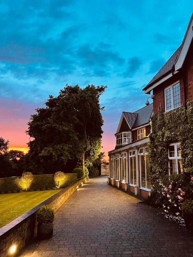 Nuthurst Grange Country House Hotel & Restaurant ソリフル エクステリア 写真